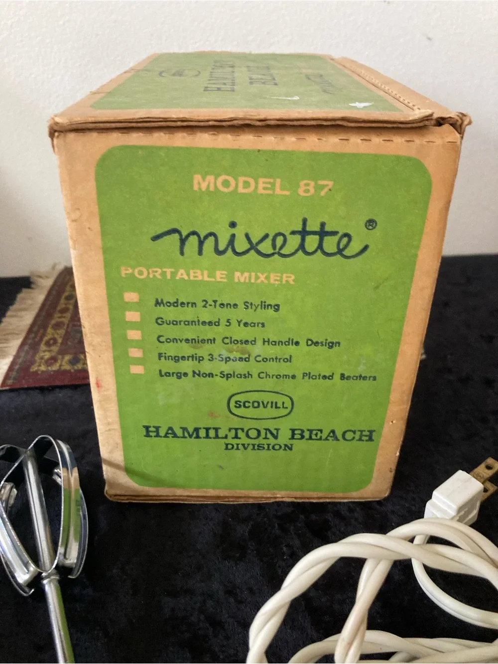 Hamilton Beach Scovill White Hand Mixer Mixette Vintage Works